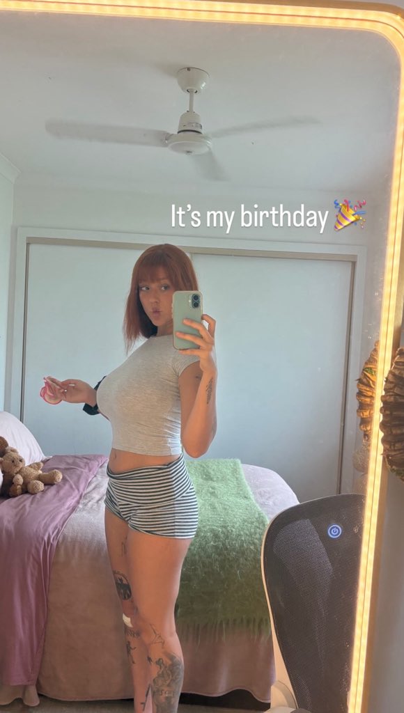 Sabrina Nichole🍉 tweet media
