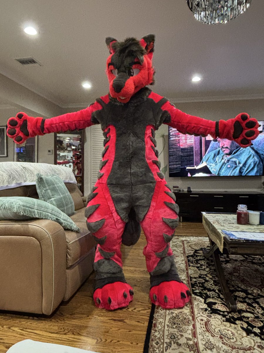 DPlainwolf's tweet photo. I AM BECOME CREATURE! DESTROYER OF BORGERS https://t.co/TIPemS3uSZ