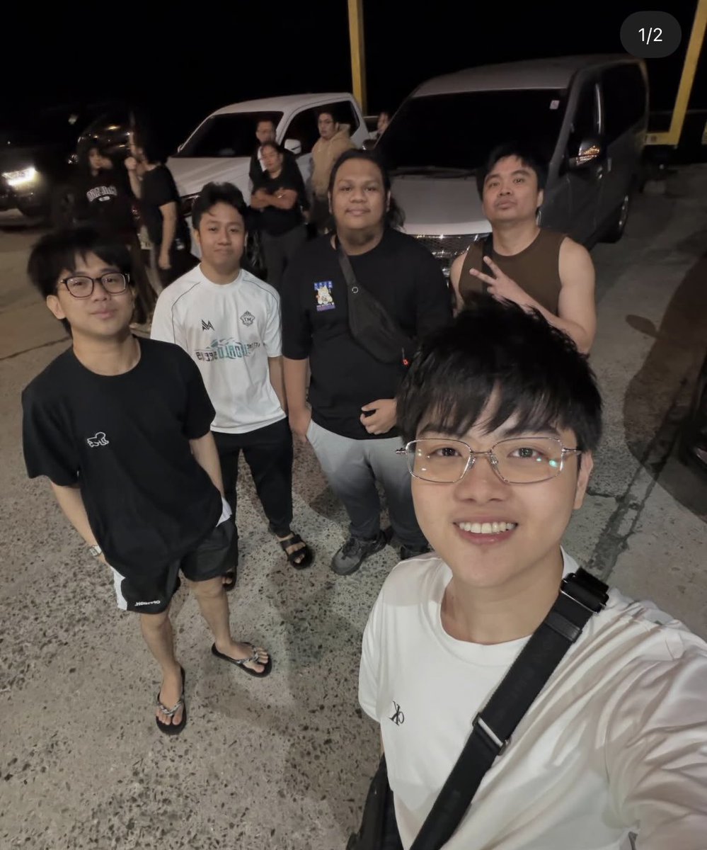 wisegamingdaily's tweet photo. Tagaytay w/ ml peeps! #veewise https://t.co/r65hbuyz4O