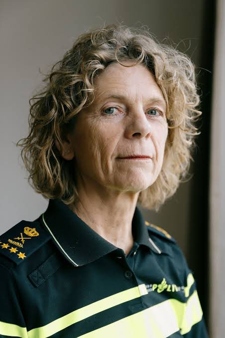 LucLujohuad's tweet image. Totaal ongeschikt!