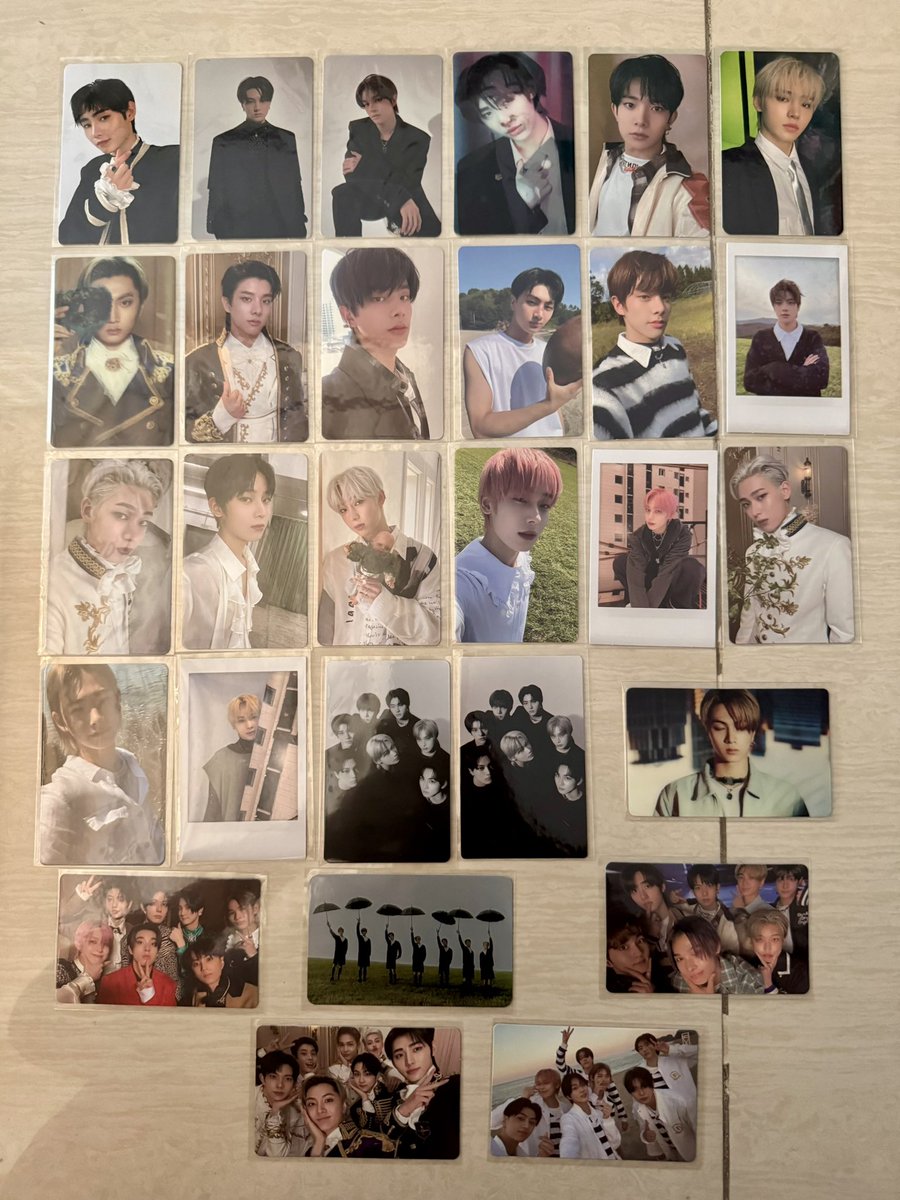 helloooo, my cousin asked me to help sell her enhypen pcs! (but idk hm they are???😭) 

Can these be sold as a set?😂 5-10k? Idk, just suggest😅 (prio taking all if possible🥹)

🏷️ wts lfb ph jungwon heeseung jay jake sunghoon sunoo ni-ki niki pc photocard album pob