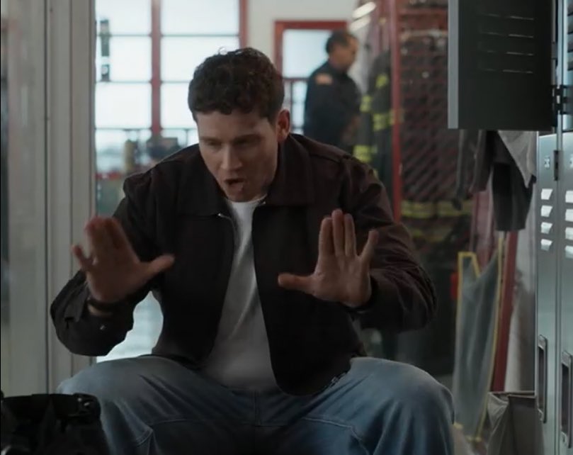 stratf0rdbitch's tweet image. “someone needs to talk to chim” “NO”#911onABC