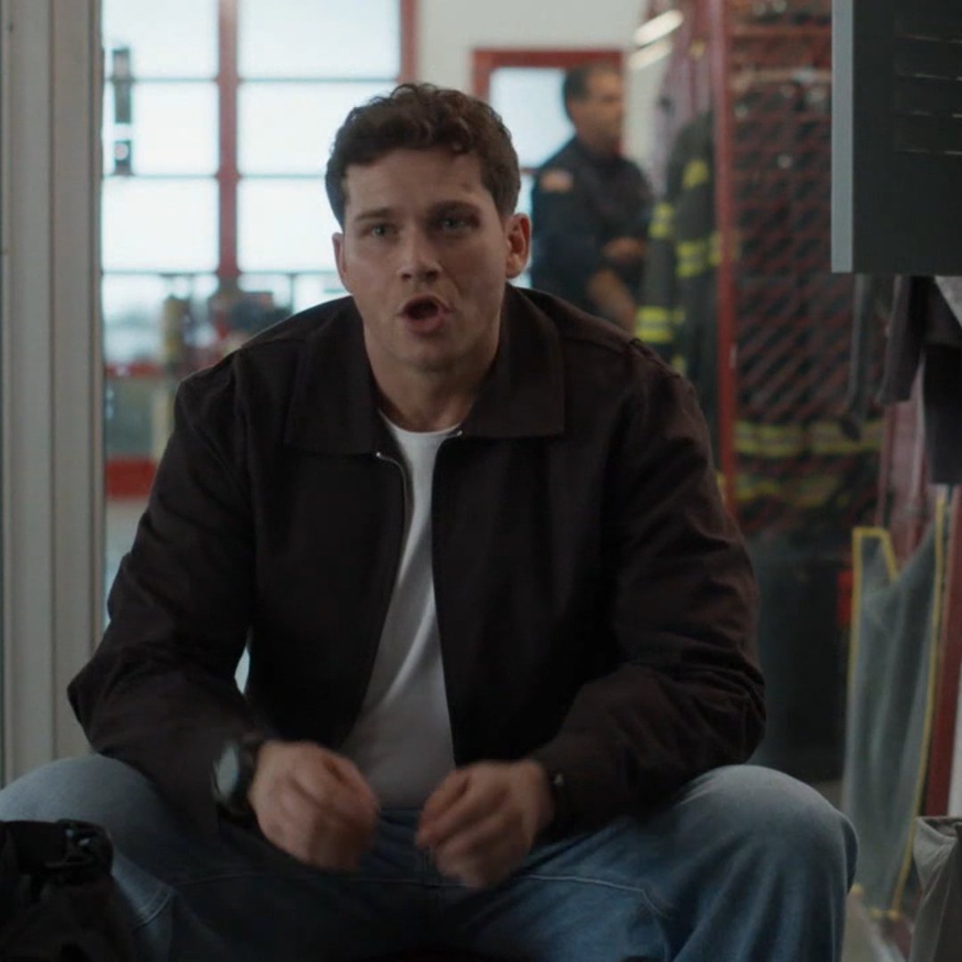 allonsyie's tweet image. buck was 2 minutes away from folding and going to talk with chim just cause eddie asked  #911onabc