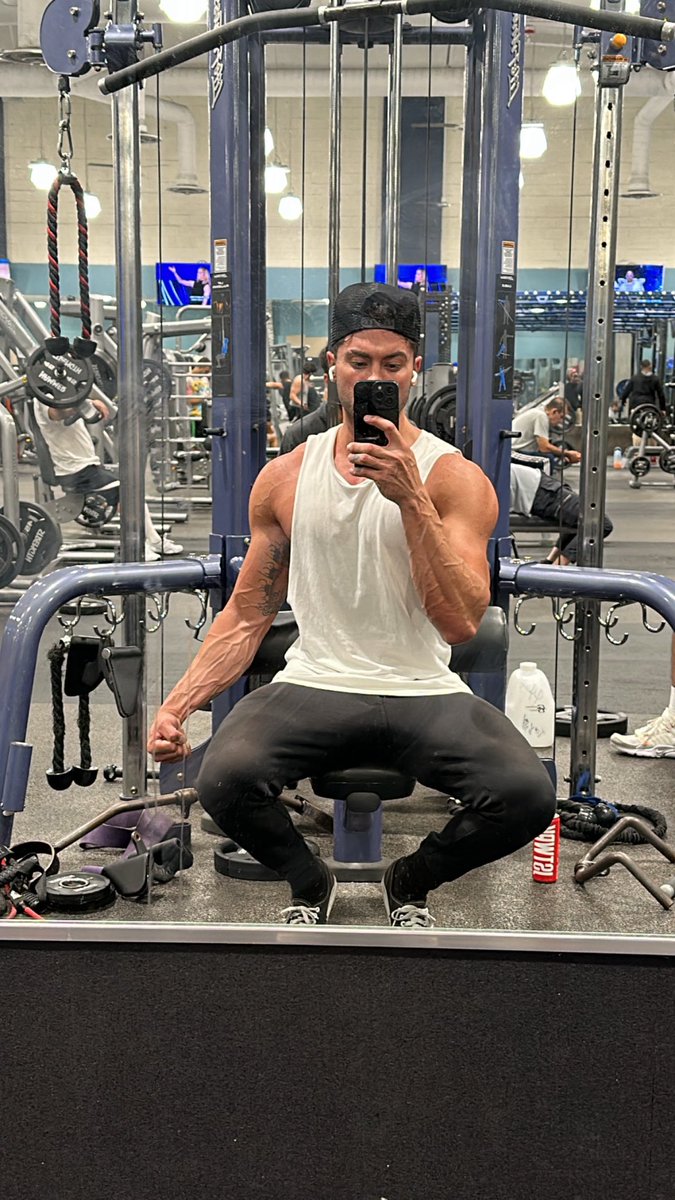 Mickey Lacoste tweet media