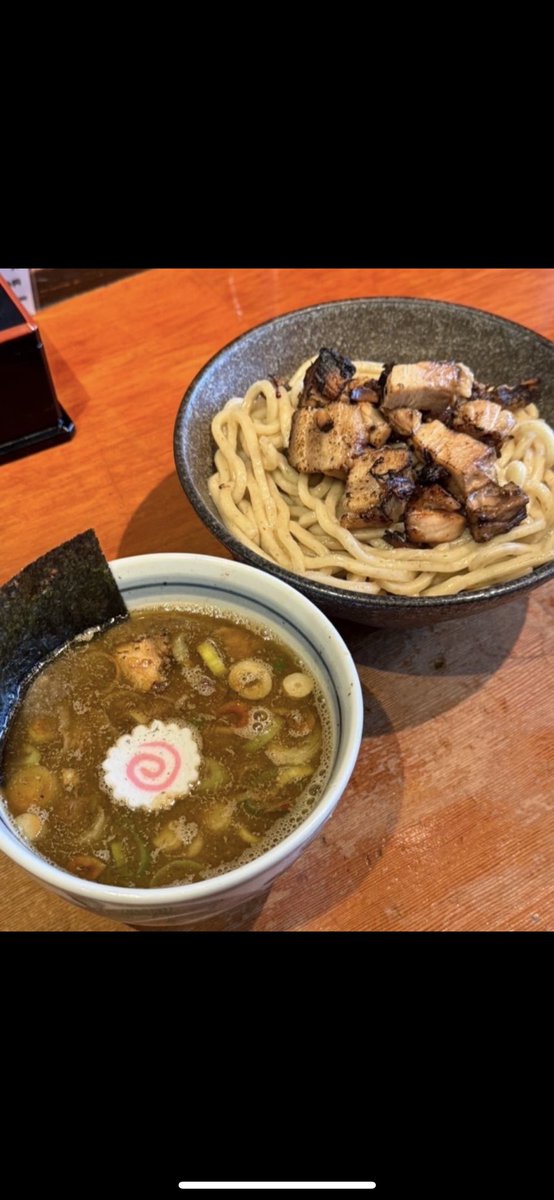 ___enami's tweet image. おはようございます！

連休ありがとうございました！

今日からまたよろしくお願いします🙇

2月もすぐで、節分👹🍙も近いっですね！

本日もよろしくお願いします🙇