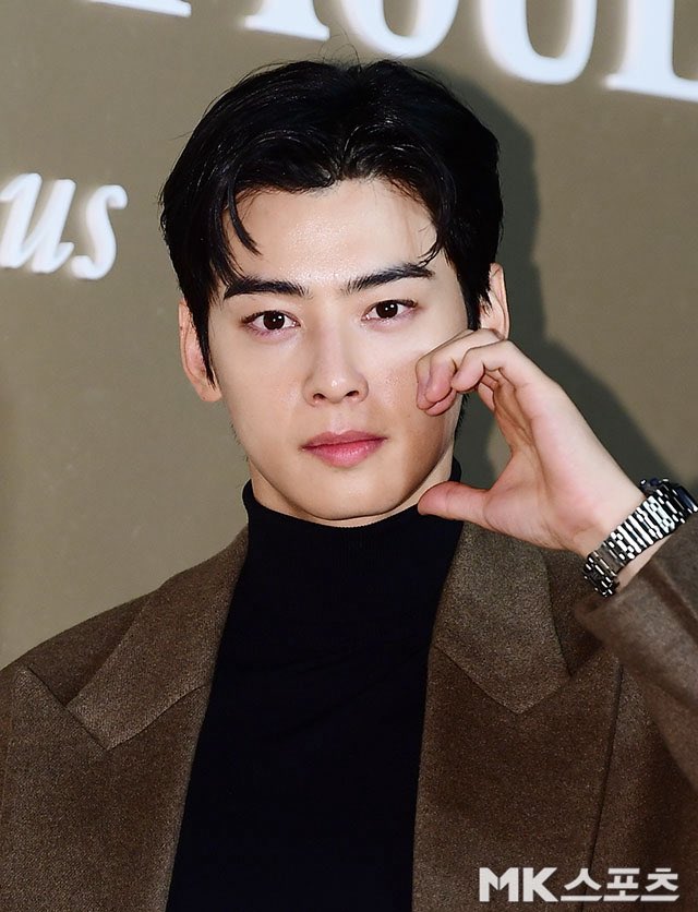 #CHAEUNWOO #ชาอึนอู
📰 รายงานโดยสำนักข่าว MKsports.kr บทสรุป

🔸 ประเด็นนี้ไม่ใช่แค่เรื่องภาษีของซูเปอร์สตาร์คนหนึ่ง แต่สะท้อนปัญหาการบังคับใช้กฎหมายที่คลุมเครือ และการรั่วไหลของข้อมูลที่ถูกนำมาใช้กดดันผู้เสียภาษี คำถามคือ สิ่งเหล่านี้ยังเรียกว่า