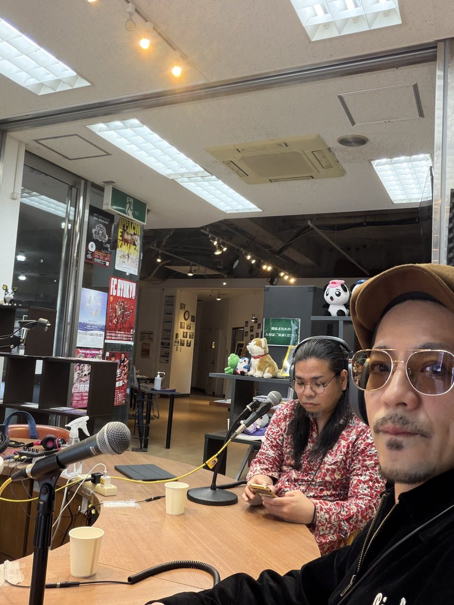 FM那覇この後11時から今から出演しますー