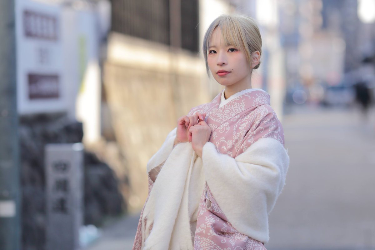 実は、昨年からAmuさんに
ホニャララ着せてみた
企画を実行していたのだ
第1弾は、浴衣
第2弾は、武装JK
そして今回は、第３弾
着物
model:AMUさん  <a href="/amu_portrait/">amu</a>
場所:四間道
#ポートレート
#ポートレート好きな人と繋がりたい
#portrate
#着物
#ハイトーン
#着物ポートレート
#円頓寺商店街