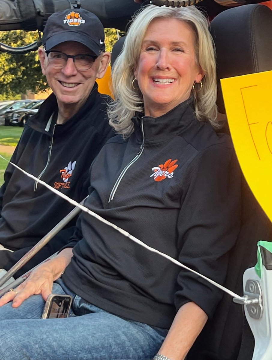 FHS Softball tweet media