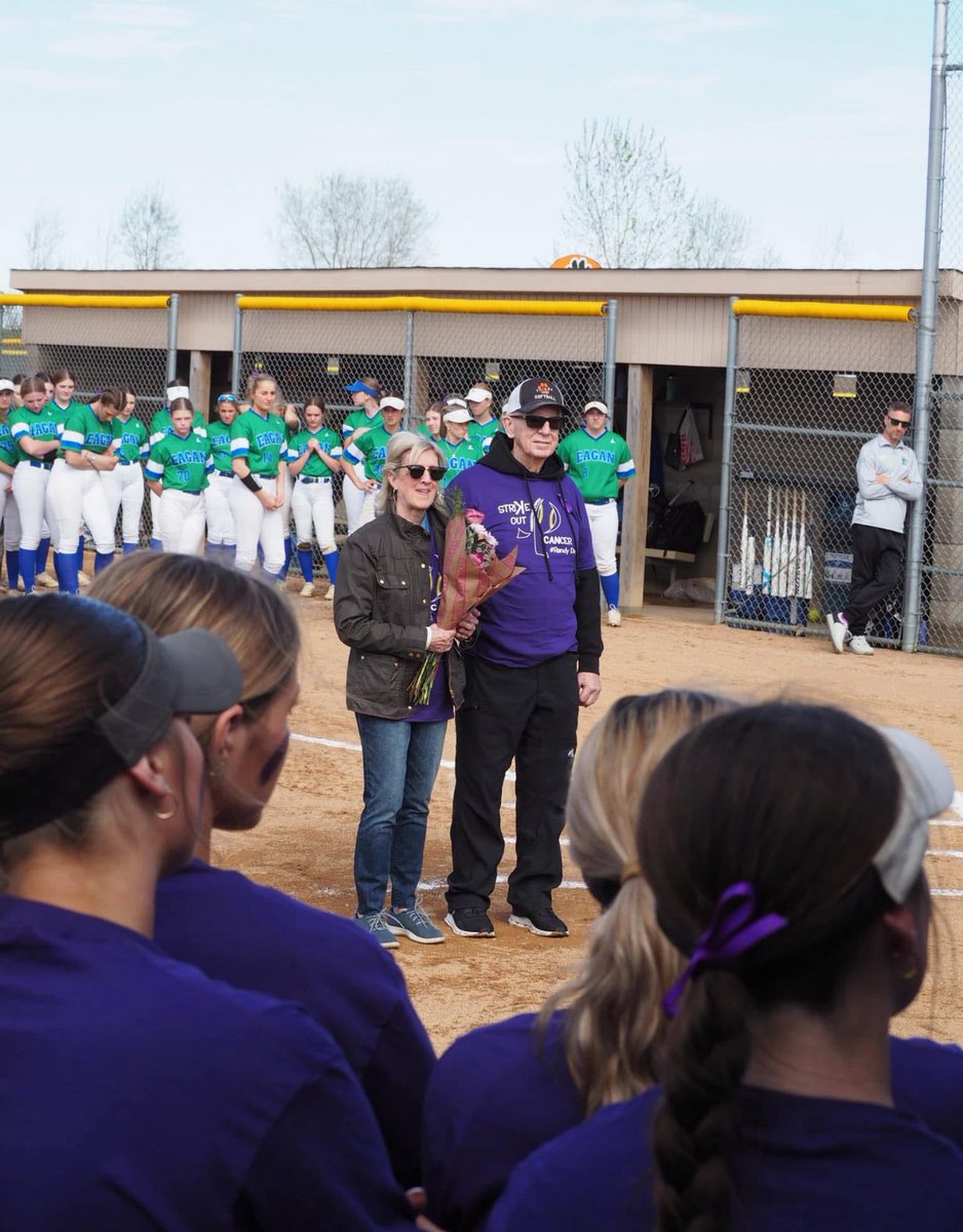 FHS Softball tweet media