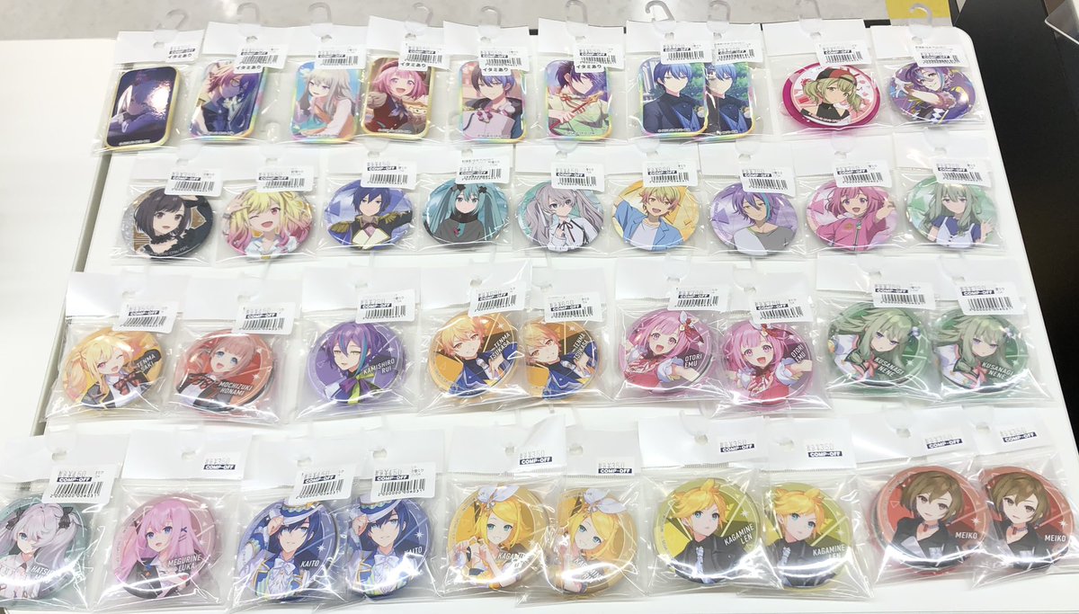 ✨入荷情報✨ プロセカより ノーブルアート､アクリルスタンド､缶バッジ