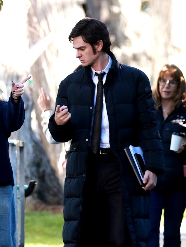 Andrew Garfield no set de 'Wild Things' recentemente.