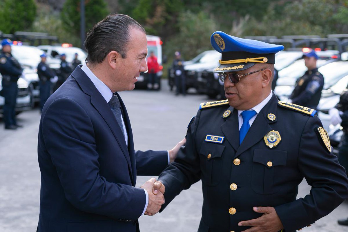 La seguridad se construye con planeación y capacidad de respuesta.

Con el nuevo Módulo de Emergencia y 32 patrullas, más ambulancias y vehículos de primer contacto, reforzamos la atención y prevención en Cuajimalpa de manera estratégica y responsable.