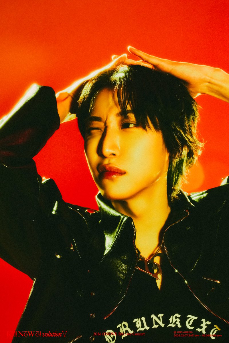 official_ONEWE's tweet photo. [#원위]

2026 ONEWE 5th Live Concert 
'O! NEW E!volution Ⅴ’

💥 SOLO CONCEPT PHOTO #2 💥

▫ DONG MYEONG ▫

📍 공연 일정
✔ 260207 (토) 18시 (KST) / 
260208 (일) 17시 (KST)

📍 멜론 티켓 예매 페이지
🔗 국내 - https://t.co/hSkqvq53Fz
🔗 글로벌 - https://t.co/VeBE7u2cpR

📍 티켓링크 예매 페이지
🔗 국내 - https://t.co/mshGHkpatl
🔗 글로벌 - https://t.co/0tVtoAXvFD

#ONEWE
#O_NEW_Evolution_V
#ONEWE_5th_Live_Concert
#O_NEW_Evolution