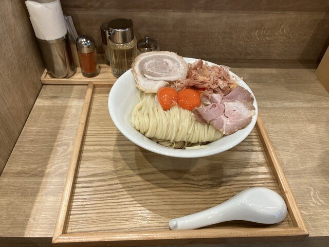 ❤️自分らしい働き方を❤️
週3日〜可能🉑
副業可能🉑
好きな事を仕事にプライベートも充実💪
未経験からスタート⭕️
当日現地面接⭕️
年齢性別不問⭕️
気になる方はLINEからお問合せください
line.me/ti/p/AgTefr25GV
#大阪
#パチンコ
#日払い
#アルバイト