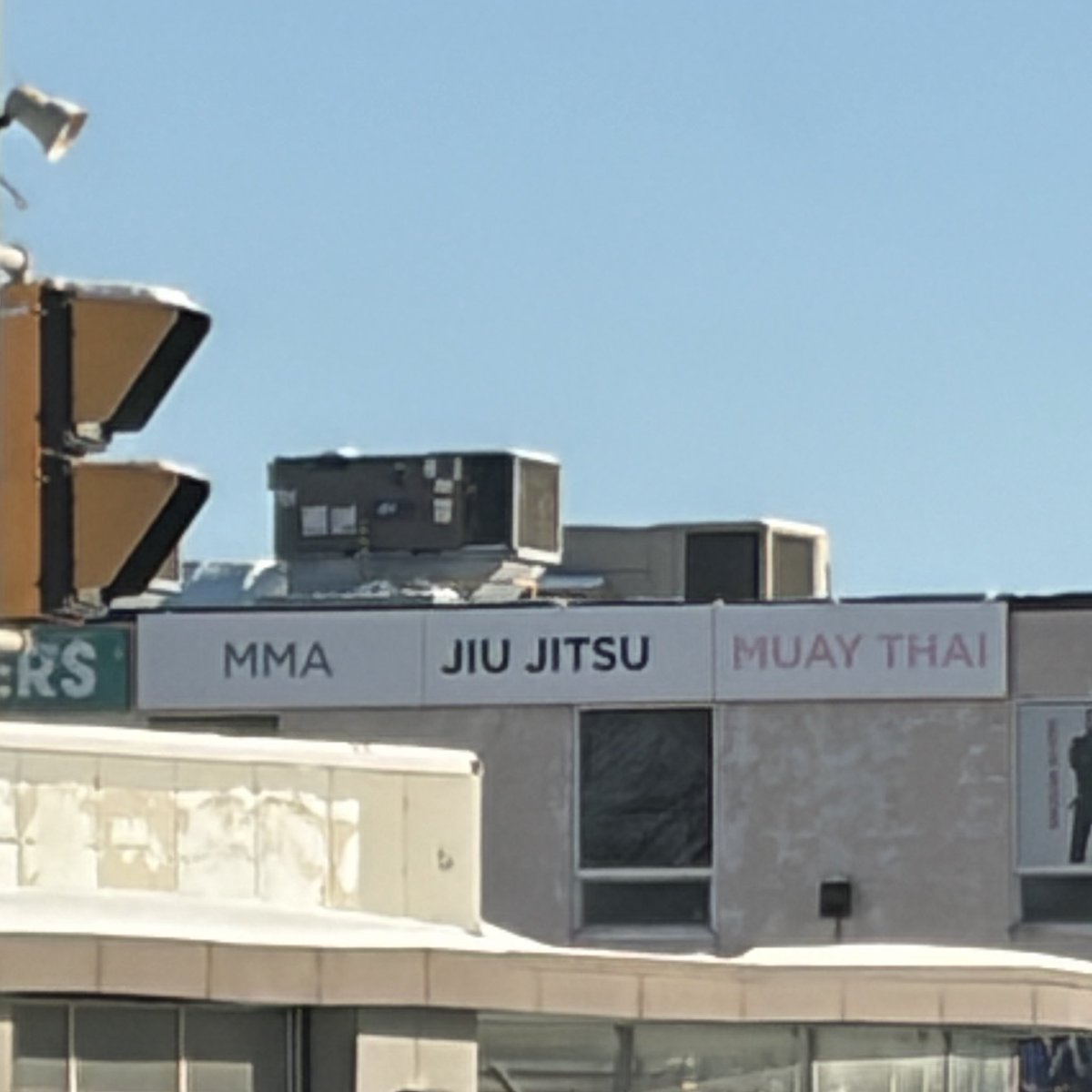 coucoukeery's tweet image. thinking about joe in a headlock now 🚬🚬🚬 #releaseit