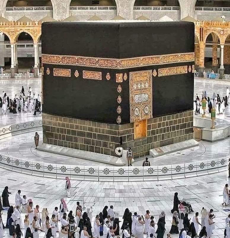 السلام و علیکم
صبح بخیر
جمعہ مبارک
یاالله ہمیں وه تمام بھلائیاں عطا فرما جو نبی پاک محمدﷺ نےامت کے لیئے مانگی اور ان تمام چیزوں سے ہماری حفاظت فرما جن سے نبی پاک محمدﷺ نے حفاظت مانگی-
 رب پاک ہمیں برائیوں، بیماریوں سے محفوظ رکھ اور تمام بیماروں کو شفاء کاملہ عطاء فرما دے
آمین