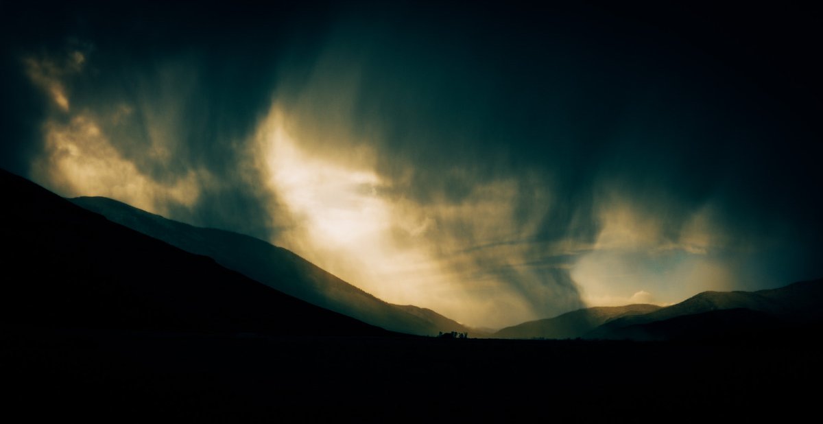 elev8208's tweet image. Mountain rain