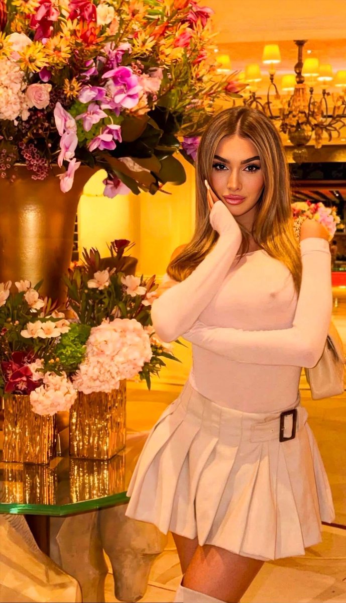 𝘍𝘰𝘳𝘦𝘷𝘦𝘳 𝘣𝘭𝘰𝘰𝘮 𝘪𝘯 𝘱𝘪𝘯𝘬