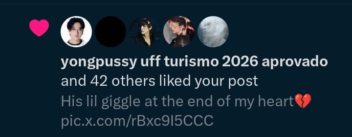 tinyfefie's tweet image. 😭