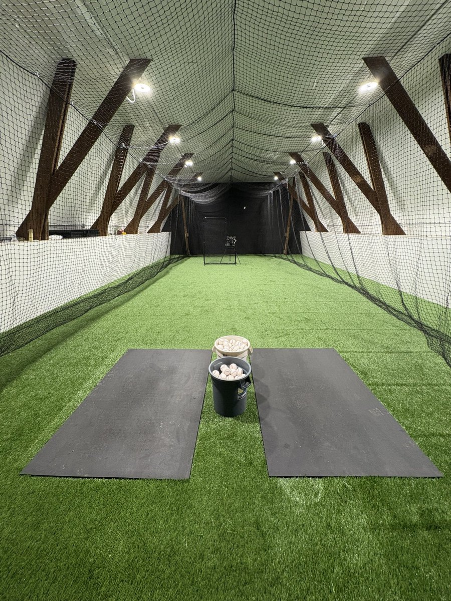 Becker Baseball Training tweet media