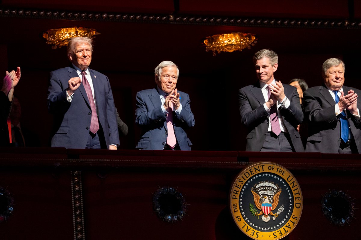 dougmillsnyt's tweet image. .@POTUS with New England Patriots owner Robert Kraft  in the presidential box, as they watch First Lady Melania Trump during her remarks at the Screening of the Film "Melania" at the The Trump- Kennedy Center in Washington.