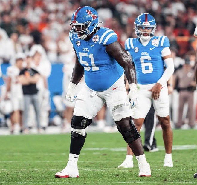 TopTierOleMiss's tweet photo. Ole Miss’ current OL room heading into the Pete Golding Era:

Retaining:
- Brycen Sanders
- Patrick Kutas
- Delano Townsend
- Terez Davis
- Connor Howes
- John Wayne Oliver

Transfer:
- Carius Curne
- Tommy Kinsler lV
- Enoch Wangoy
- Troy Everett

High School:
- Emmanuel Faulkner
- Jalen Chapman

Thoughts?⬇️ #HottyToddy