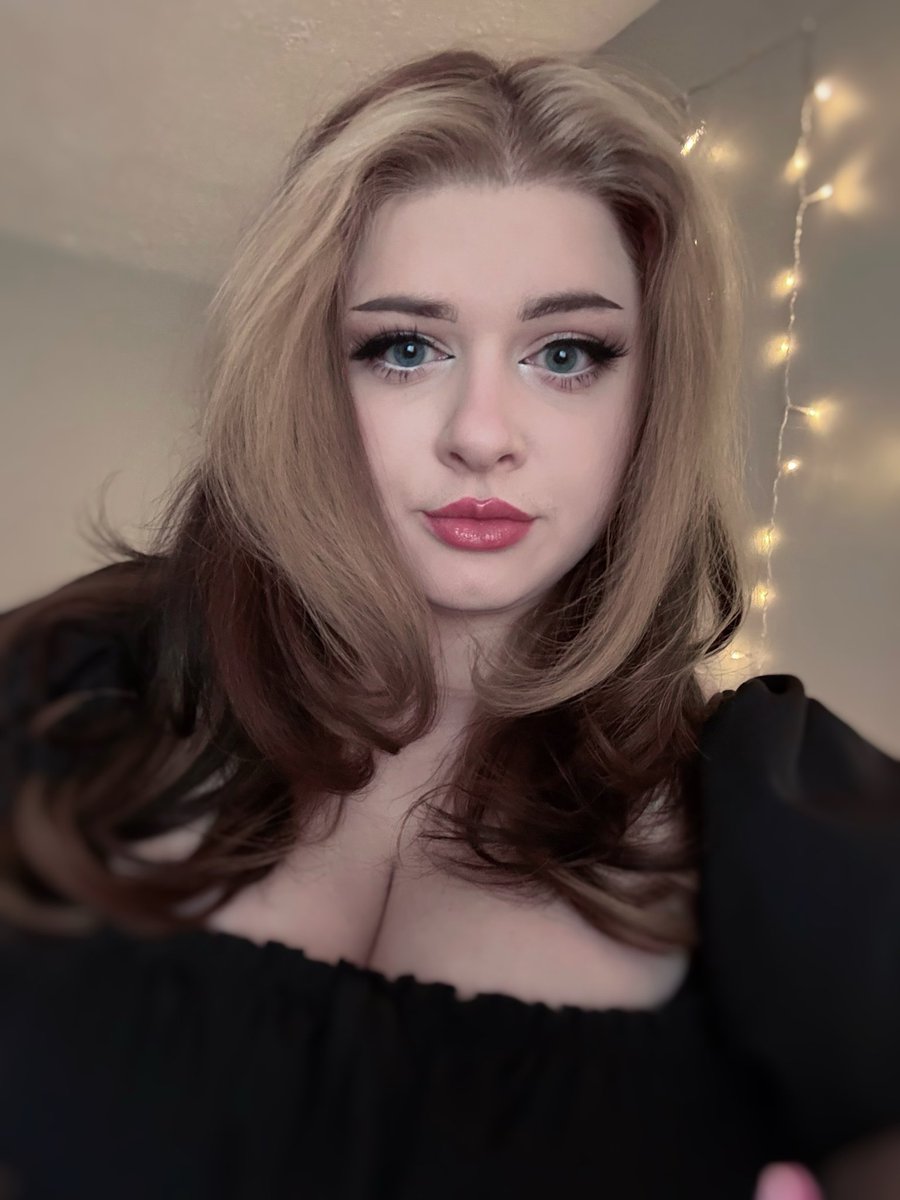 katie ♡.°⑅ tweet media