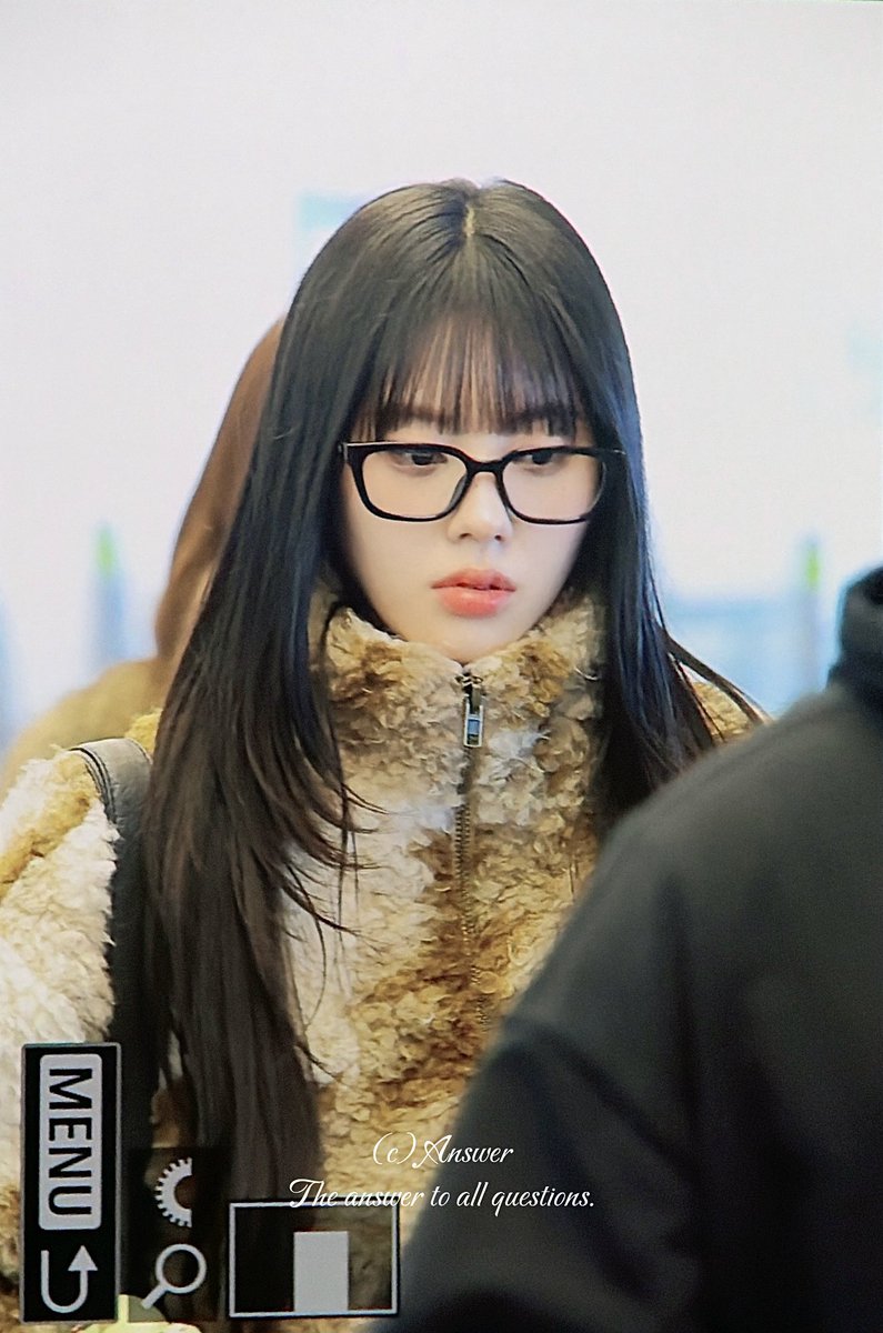 𝑨𝒏𝒔𝒘𝒆𝒓 tweet media