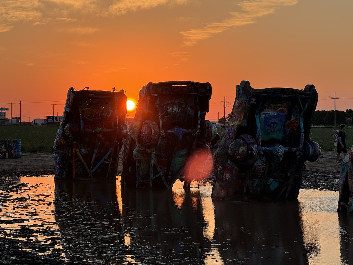 R2DPodcast's tweet image. Post a picture YOU took. Just a pic. No description.