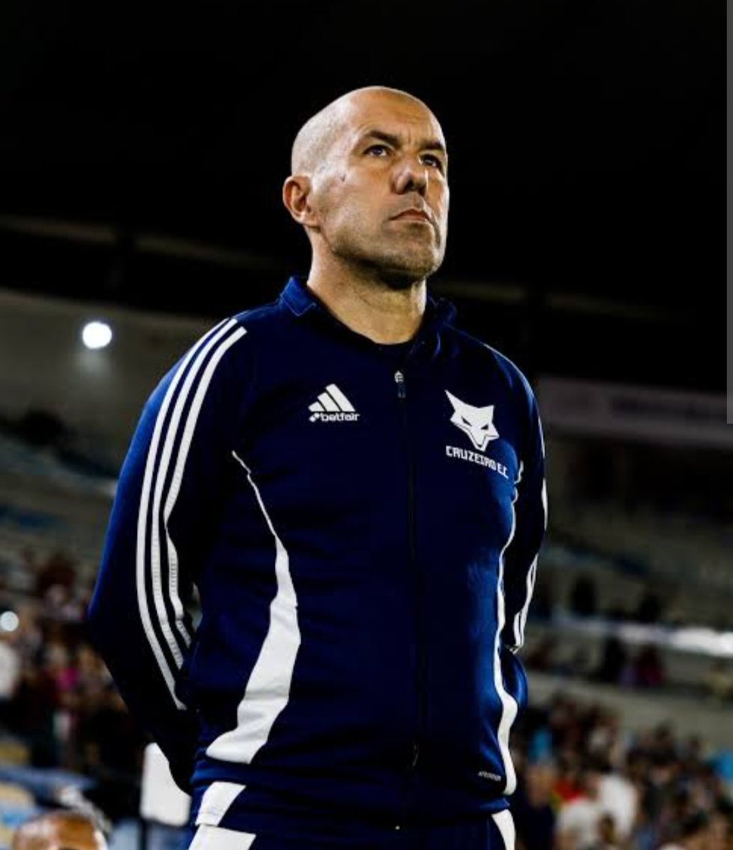 cec_informs_'s tweet image. O Cruzeiro de Leonardo Jardim perdeu seis jogos em todo o Brasileirão de 2025. 

O Cruzeiro de Tite perdeu 4 jogos em 6 em 2026, contando Campeonato Mineiro. 

OBS: estamos falando dos mesmos jogadores e com o Jardim pegando um trabalho inexistente, diferente do Adenor.