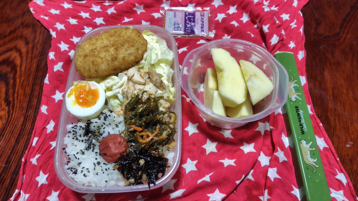 Tiger_Aki1964's tweet image. 住友生命のVitalityでまたご褒美
が当たった。
毎日10ｋｍ走って、歩くとほぼ
毎週もらえる。
さあ、午前中終了。
今日も「ばけばけ」観ながら
お弁当を食べよう。
#サラメシ
#Vitality