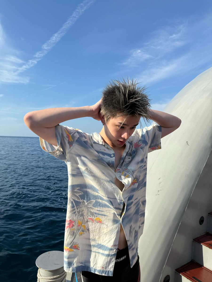 mamohyung's tweet photo. ที่สุดเลยเฮีย 🚢🌊 https://t.co/QzWT9G311y