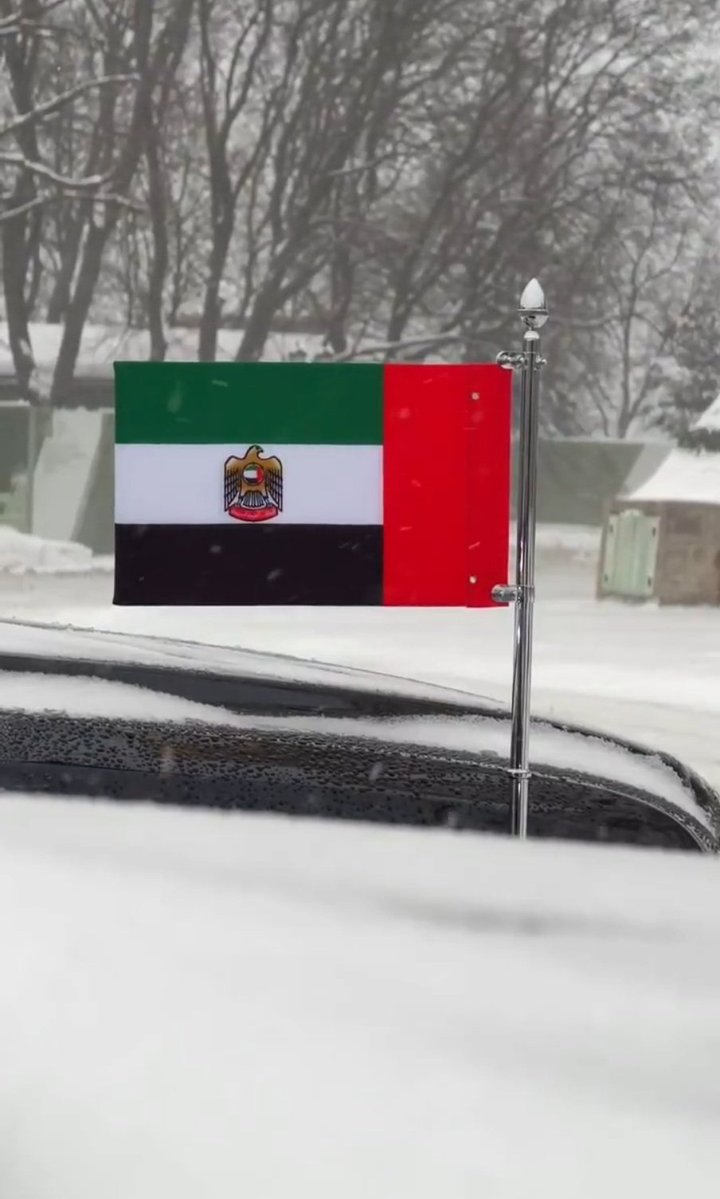 أصبحنا وأصبح الملك لله الواحد القهّار 
صباح الخير والعز والرفعه من #وطن_الانسانيه #الامارات 🇦🇪🫡