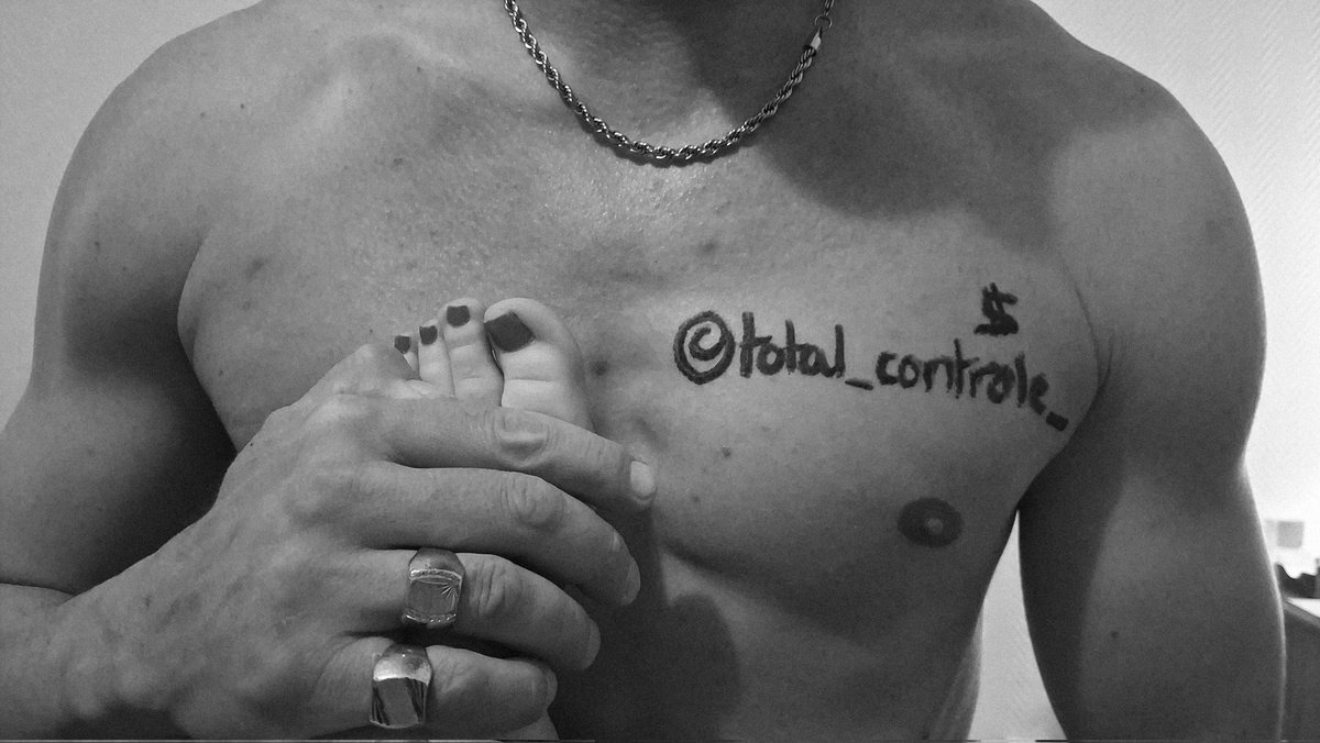 𝔈𝔪𝔭𝔯𝔢𝔰𝔰 𝔐 tweet media