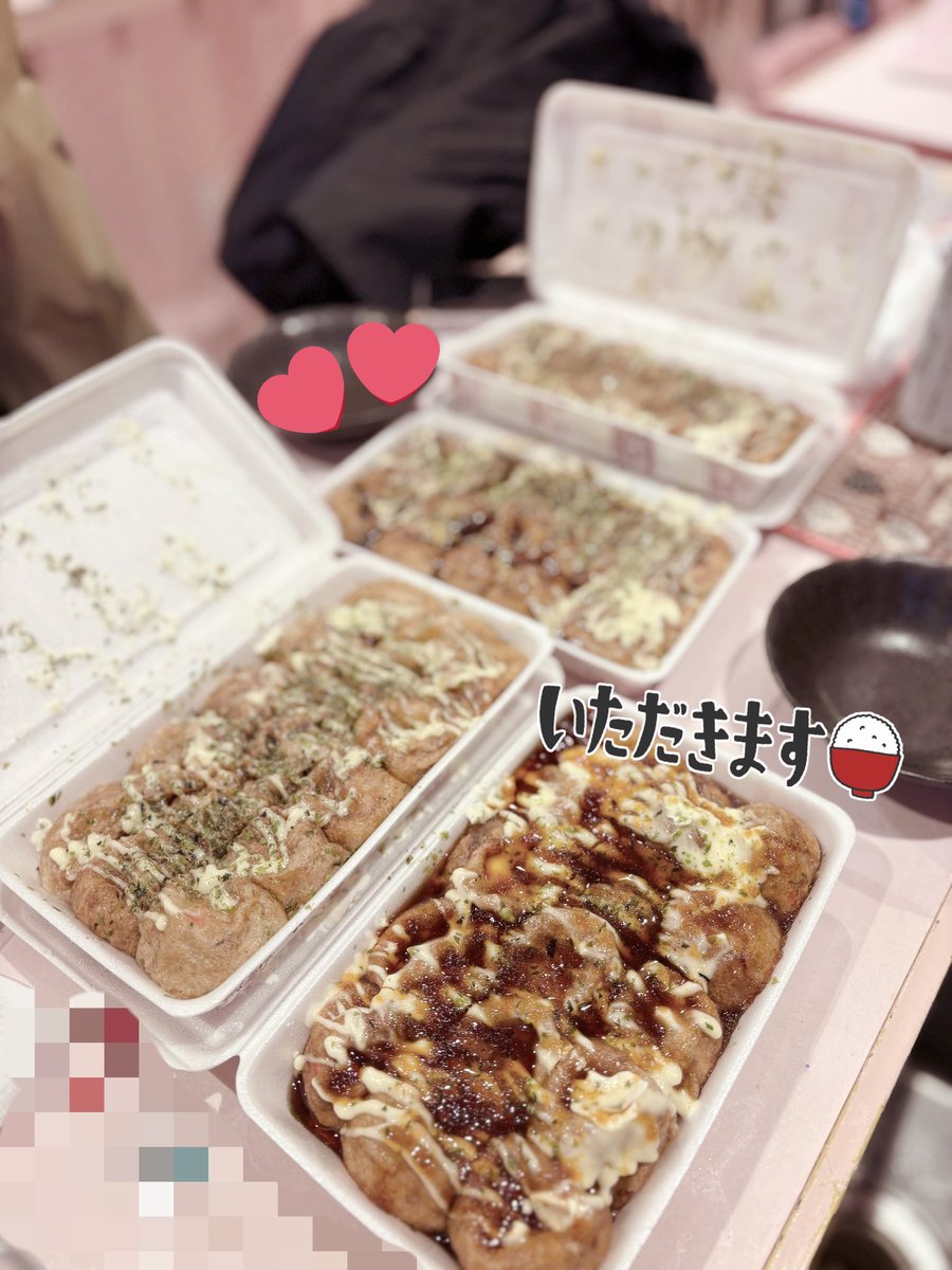 1/29らぽいあうと(・◎・)♥️
きよーもありがと👶🏻たこ焼き柔らかくて掴めなくておもしろい
てかおろしポン酢うまうま、まえ食べれなかったのに！こうして大人の階段ｳｫ、登る🧗‍♀️♡