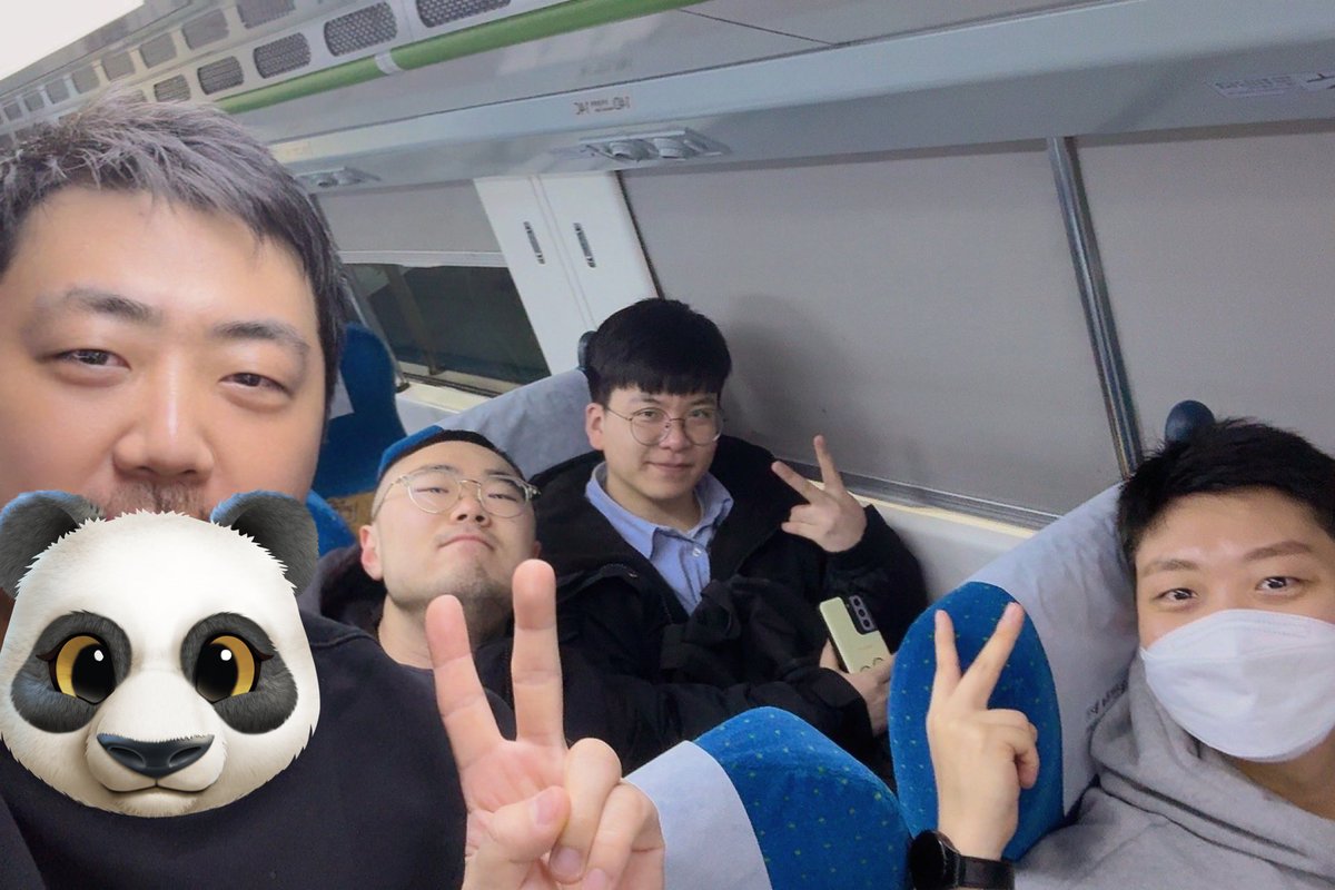 tatsuya1080's tweet image. 기차타고 놀러가융~_~