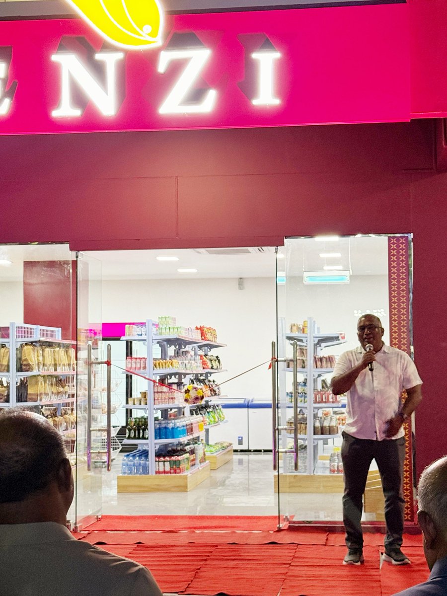 ENZImv's tweet photo. 🎉 ENZI GRAND OPENING – HULHUMALÉ PHASE 2 🎉

We are delighted to announce the grand opening of our new ENZI shop in Hulhumalé Phase 2!

A heartfelt thank you to Mr. Ahmed Zuhoor for doing us the honor of officially opening our new store. https://t.co/RX4ADt4B4G