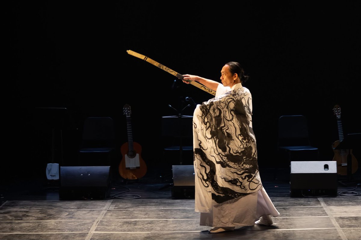 本日クラファン最終日。
スタートから60日間連続投稿。最後に何を書こうかな。

衆院選挙の動画を見て改めて思ったこと。
リーダーに一番必要なこと。それは「覚悟」
覚悟あるリーダーは顔つきが全然違う。

僕も覚悟を決めて、この世界に飛び込んだ。
覚悟を決めたから、ここまでやってこれた。