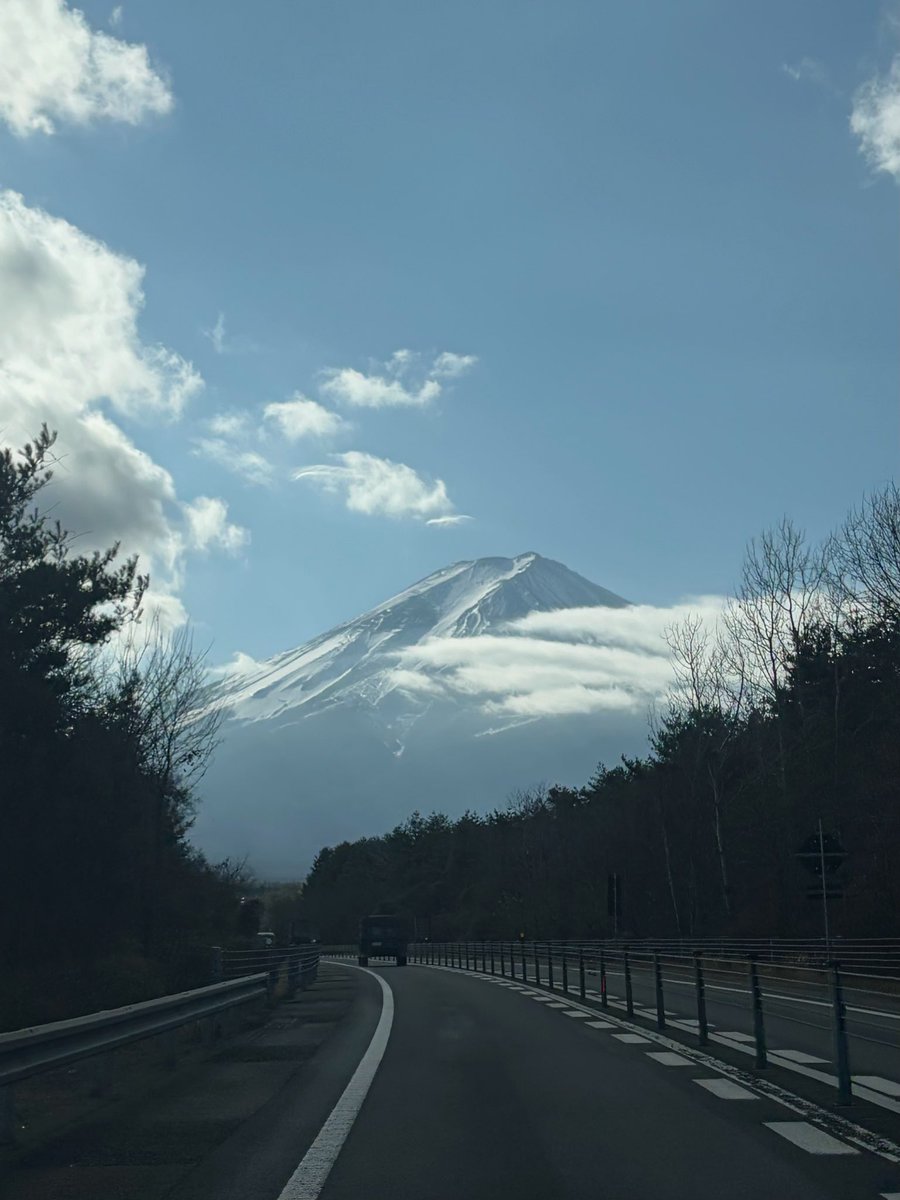 lomanajued's tweet photo. Fuji Kawaguchiko🇯🇵 https://t.co/o6LjrCkTrx
