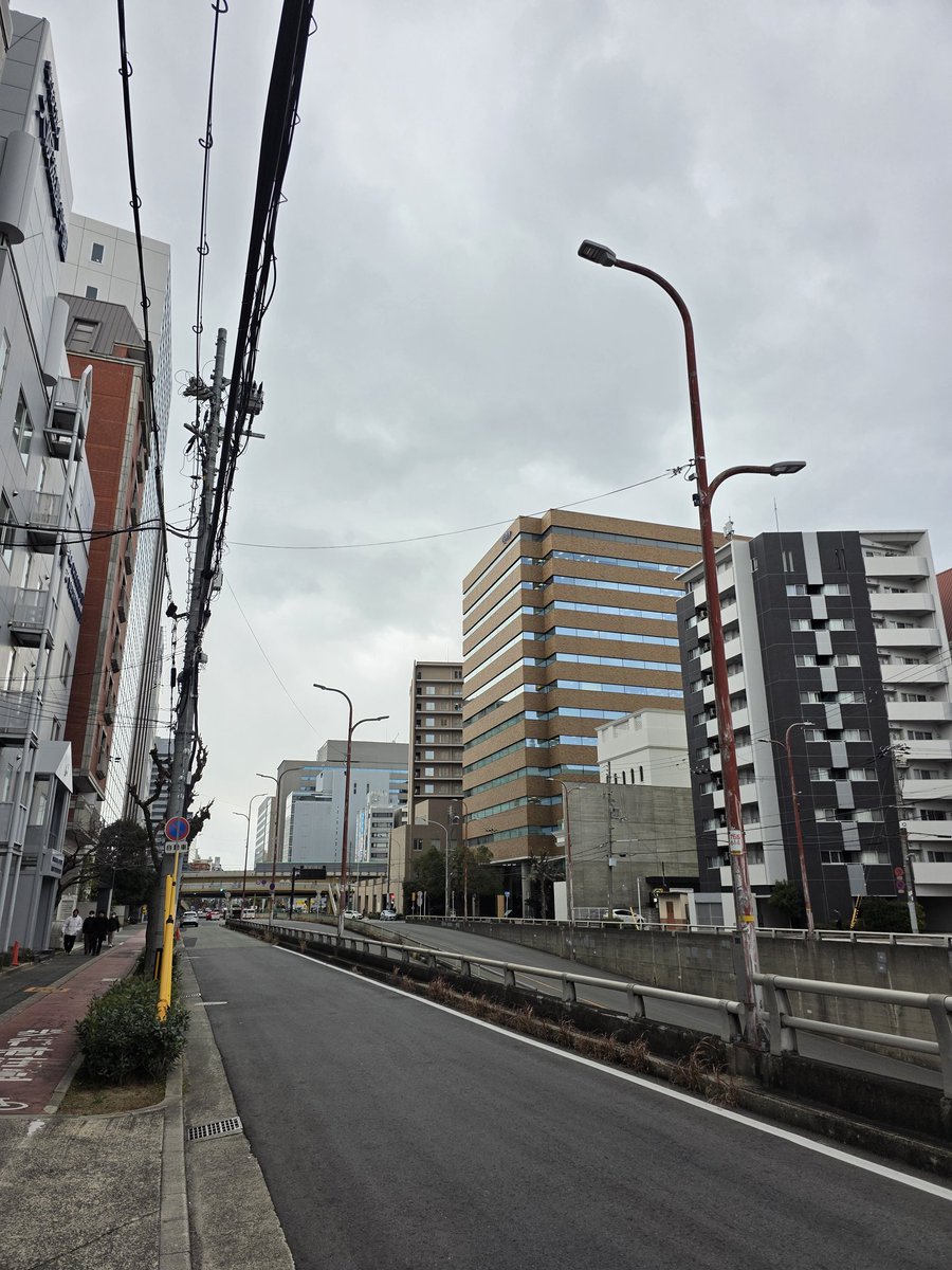 テキトーに撮るしんちょろ2026 ニュー大阪の支社で研修、昼休み