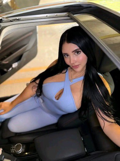 تعلمتُ العشق من همساتك ...
فعشقتك...
وتعلمت الحب من نبضاتــــــك ...
فأحببتك...
وعلمت أن كل معانى حياتى فى وجودك...
فها أنا ذا منك اقتربت ....
يا حباً صنع منك الحب كلماته ...
ويا شوقاً زاد شوق المحبين من همساته ...
أعترف اليوم وقبل اليوم ....
وكل يوم أنى أحببـــــــتك