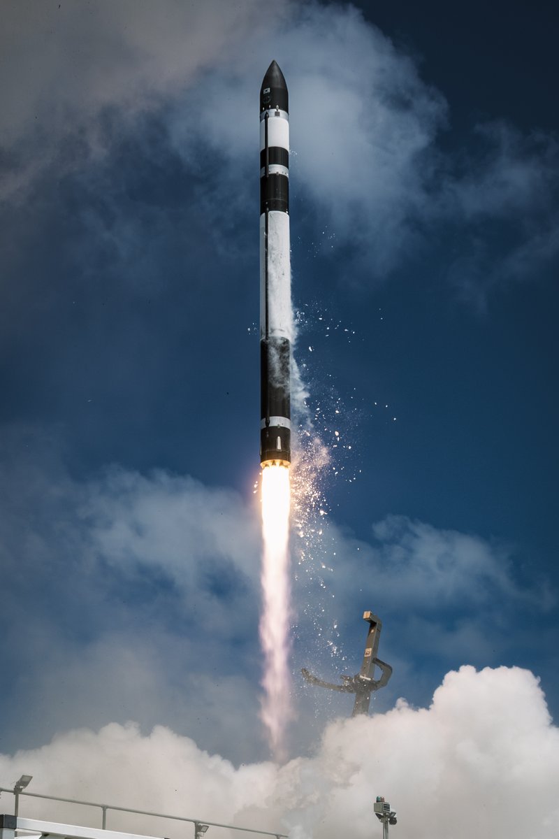 RevesdEspace's tweet image. 🚀 Mission "Bridging The Swarm" réussie pour #Electron qui a placé sur orbite le satellite d'observation sud-coréen NeonSat-1A le a nuit dernière 
📷 Rocket Lab