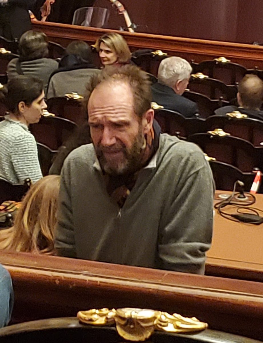 jopokk140911's tweet image. - 우리 07시에 기상해서 30분간 준비한 다음 우버 타고 A 관광지부터 돌아볼거야 이동 시간 27분 예상되고 가이드한테 역사부터 설명들으면 11시 07분 쯤에 끝나거든? 점심으로 거기서 유명한 맛집 갈건데 웨이팅 예상해서 식사 시간은 1시간 20분이야 식사 후에는...
- ...식당... 맛있을까나...