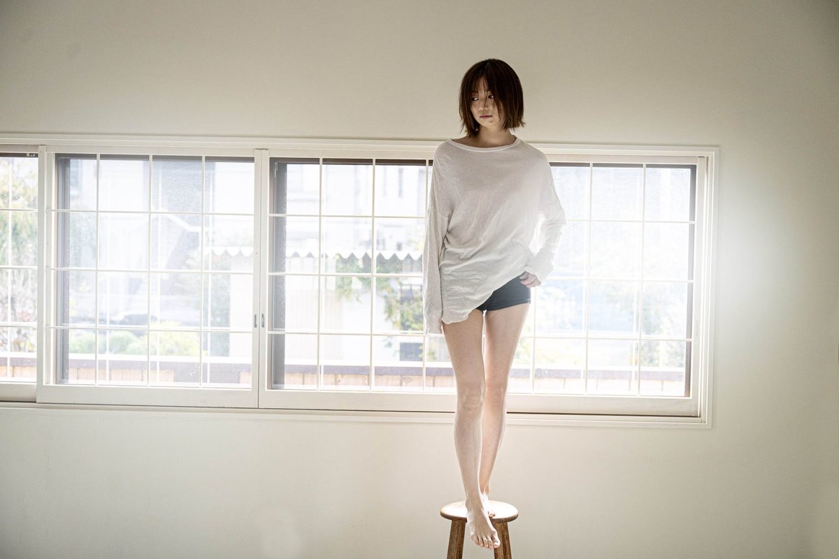 Negative_Pop's tweet image. 「Etude 」#2

Photo #丸谷嘉長
Model #大串有希
Hair&amp;amp;Make #佐藤寛(KOHL)

本編はこちら！
🔗 negativepop.net/production/etu…

#作品紹介 #negapo #etude