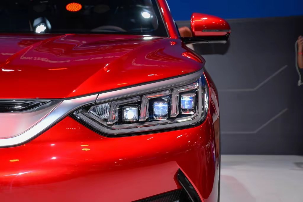 HaokunHan's tweet photo. Driving is quietly changing—and you can feel it.
Song PLUS EV 2025 Smart Driving Edition is made for people who value calm confidence, smarter daily travel, and a more effortless way to move through the city and beyond.
Those who understand this shift are already paying attention https://t.co/EwD6IKGf4m