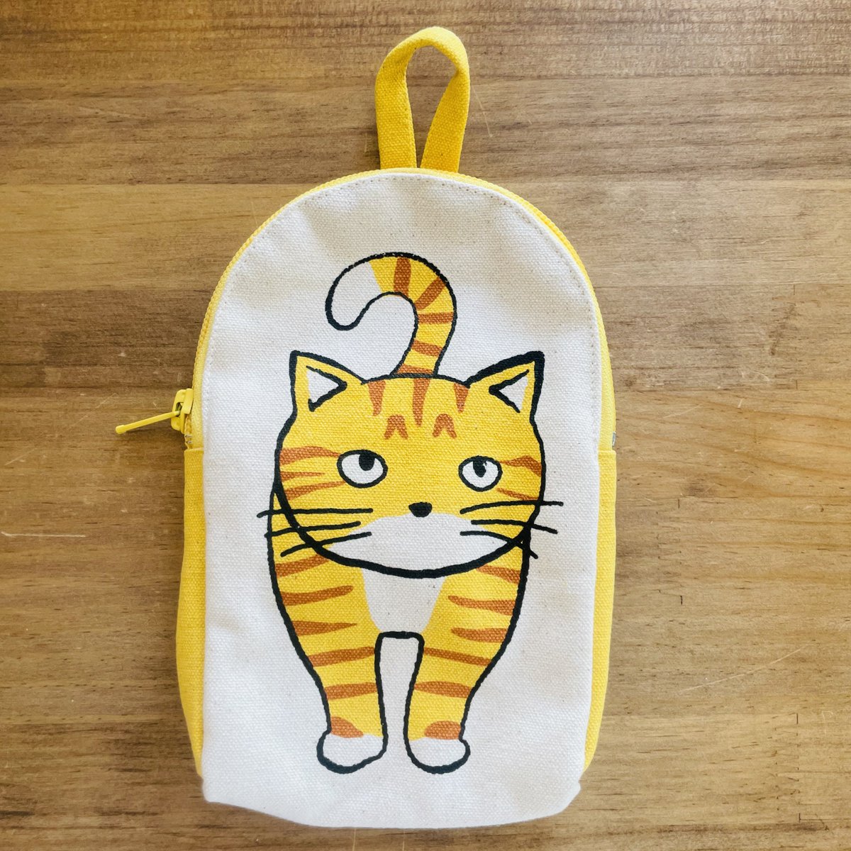 bungutentabby's tweet photo. ねこポーチにチャトラが仲間入りしました https://t.co/qOvFfPnz6J