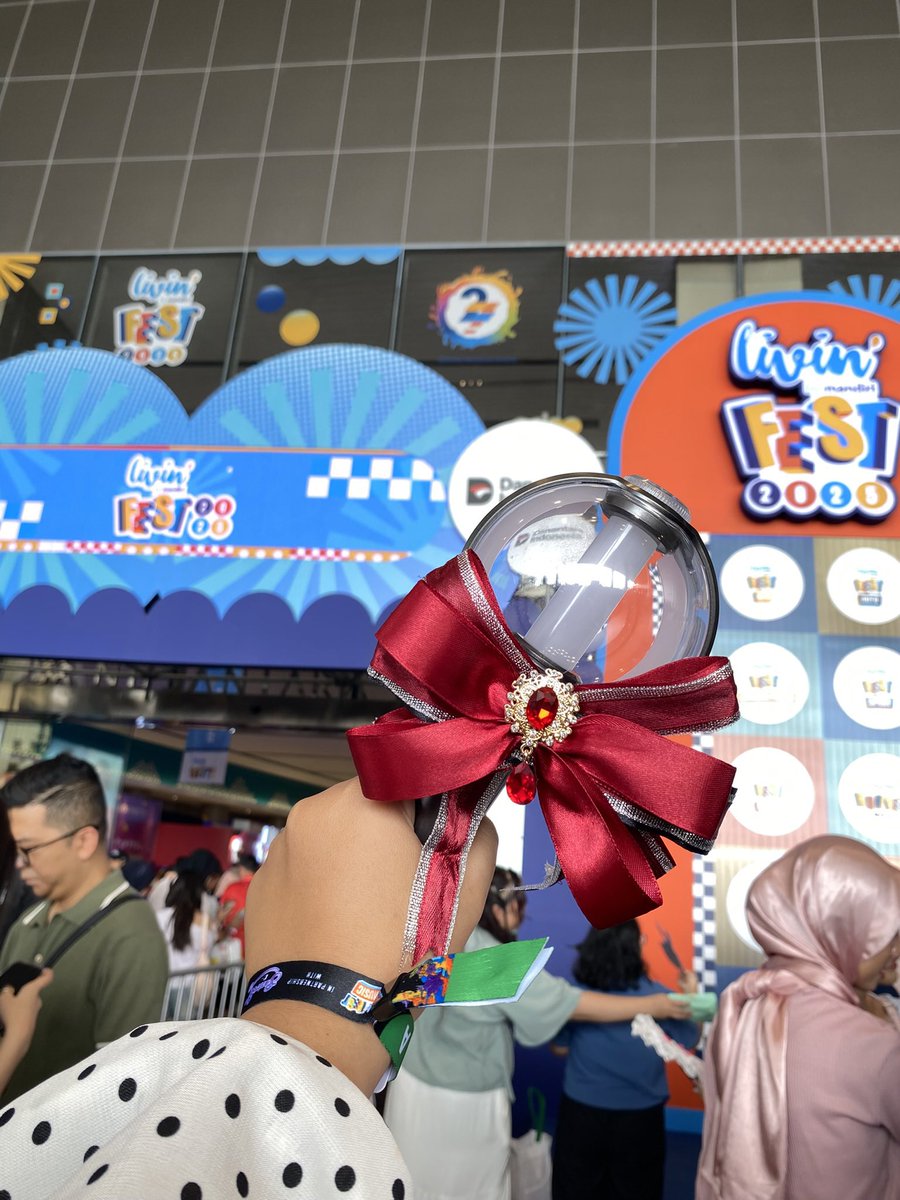 peachetachioo🥃 tweet media