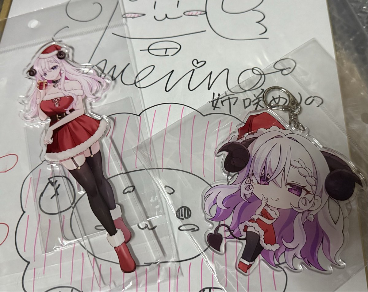 アクリル色紙セット、やっと届いた。海外輸送だったので、紙製品は