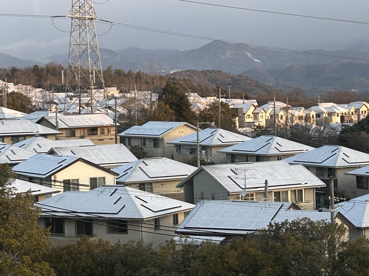 初雪 #BROS1991 今日はむっちゃ寒い 初雪でした〜。